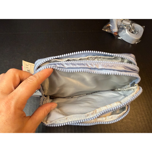 Kipling MERRYL 2-In-1 Convertible Crossbody Waist Bag KI9389 Pebble Blu Metallic - Picture 4 of 14